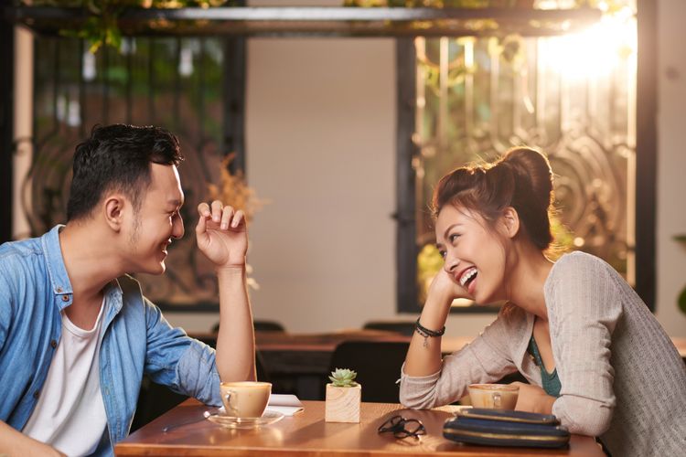 6 Prilaku Laki-laki yang Ternyata Diam-diam Disukai Perempuan, Salah Satunya Tidak Selalu Berusaha Melindungi